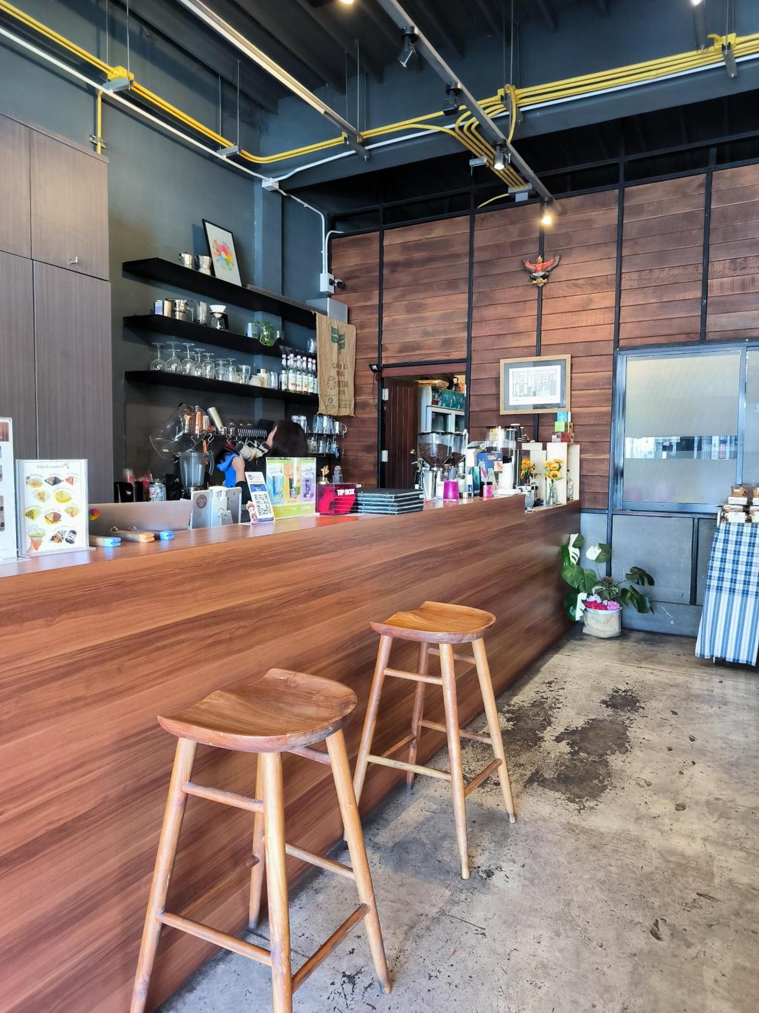 Whereder Poshtel Udon Thani Bagian luar foto