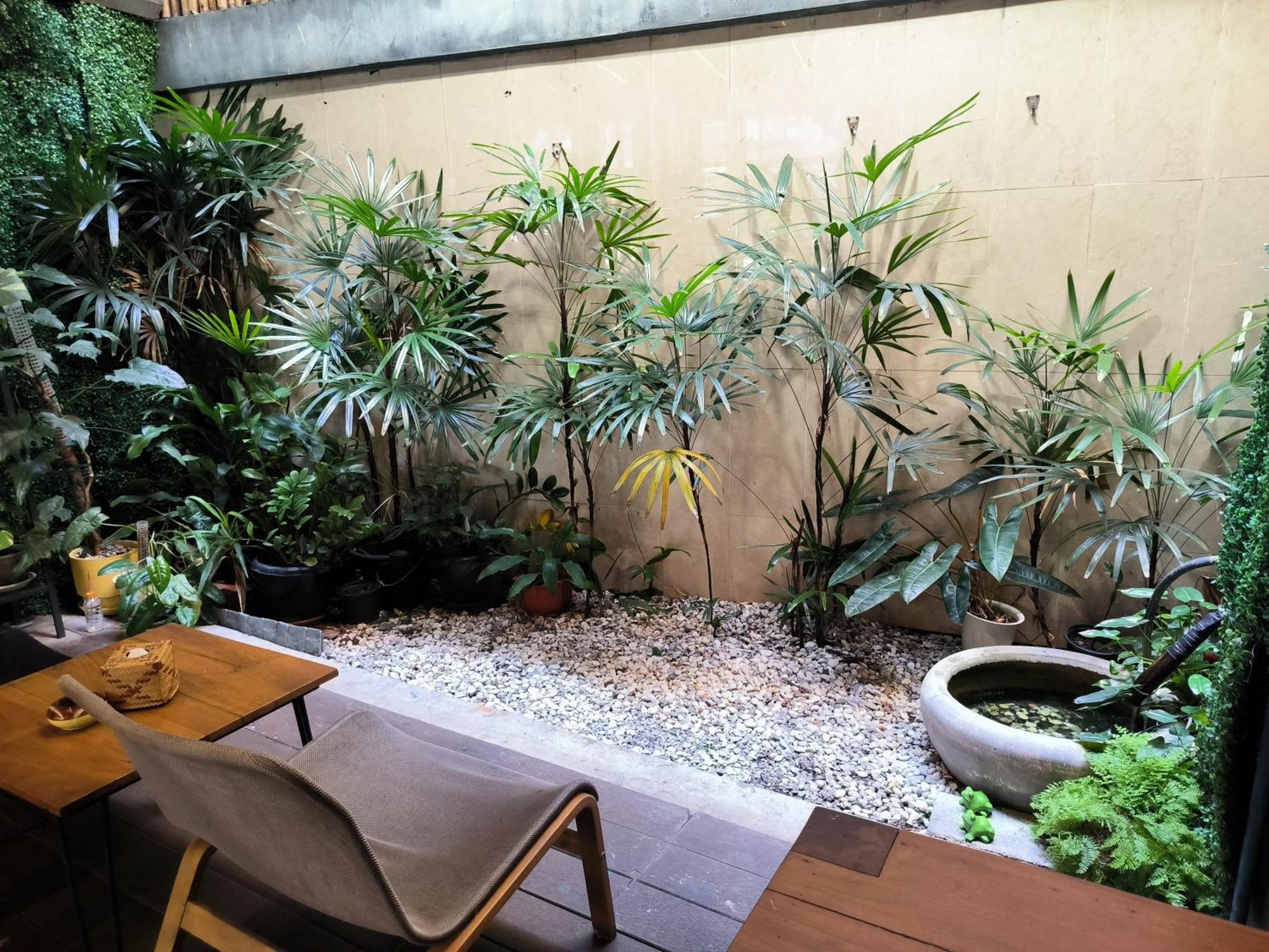 Whereder Poshtel Udon Thani Bagian luar foto